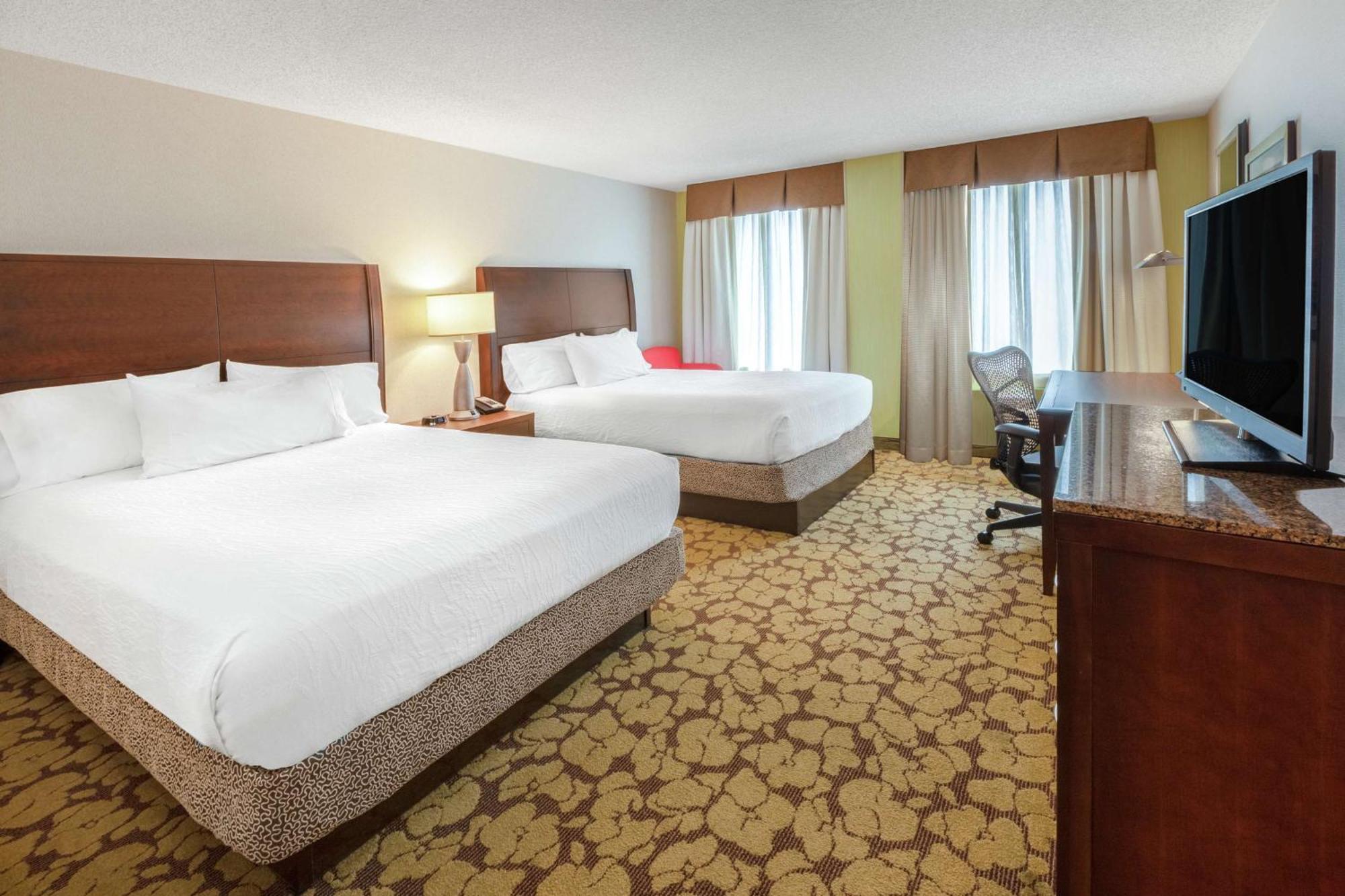Hilton Garden Inn Pittsburgh University Place Экстерьер фото